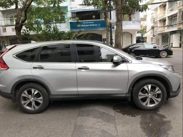 Cần bán lại xe Honda CR V năm sản xuất 2014, màu bạc chính chủ