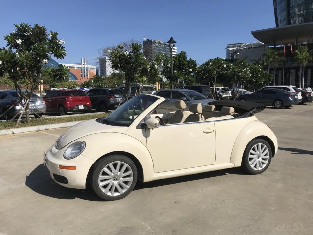 Cần bán lại xe Volkswagen Beetle 2.5AT đời 2009, màu kem (be) xe nhập, 560tr0