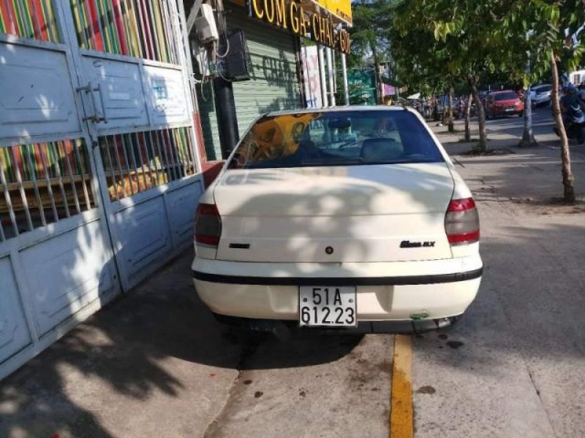 Bán xe Fiat Siena sản xuất năm 2003, màu trắng0