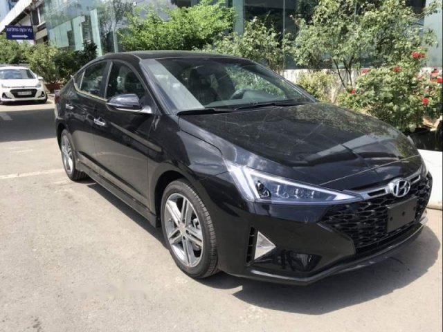 Cần bán xe Hyundai Elantra Facelift sản xuất 2019