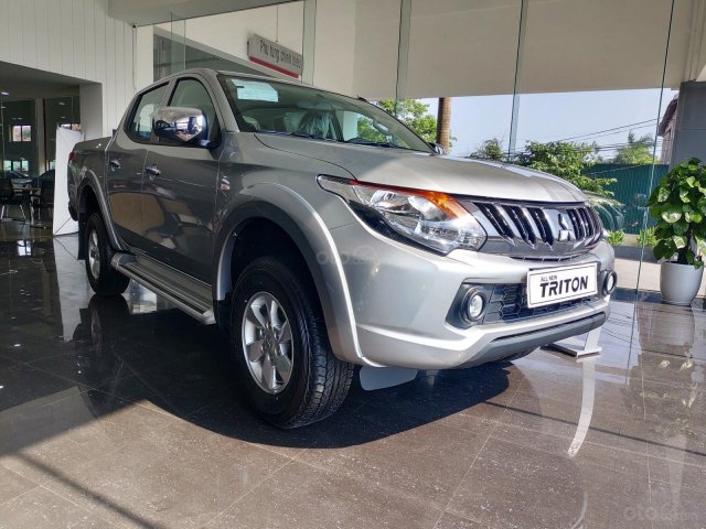 Bán Mitsubishi Triton 4x2 MT, màu bạc, tại Quảng Trị nhập khẩu nguyên chiếc, giá 555tr, hỗ trợ vay lên đến 80%0