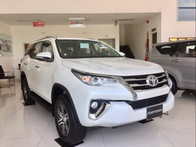 Bán Toyota Fortuner 2.4G năm sản xuất 2019, màu trắng, nhập khẩu