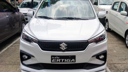 Cần bán Suzuki Ertiga sản xuất 2019 giá cạnh tranh0