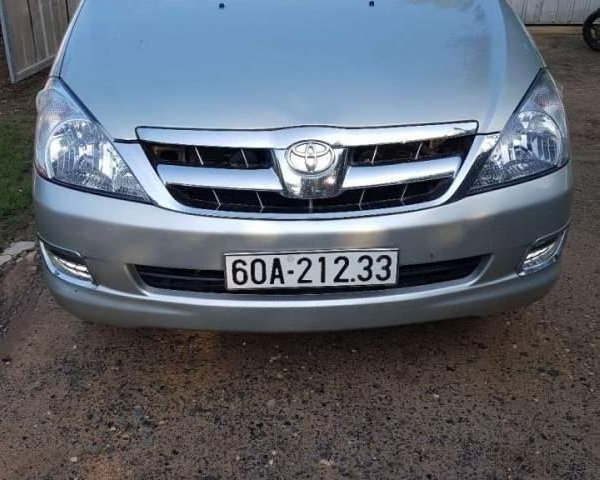 Chính chủ bán gấp Toyota Innova sản xuất 2006, màu bạc