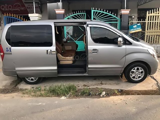 Cần bán lại xe Hyundai Grand Starex 2.5 MT đời 2012, màu bạc, xe nhập  0