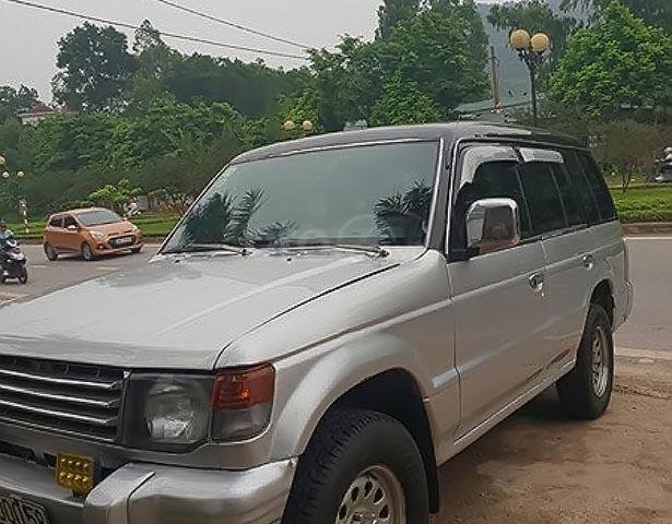 Bán Mitsubishi Pajero 2.4 năm 1991, màu bạc, xe nhập0