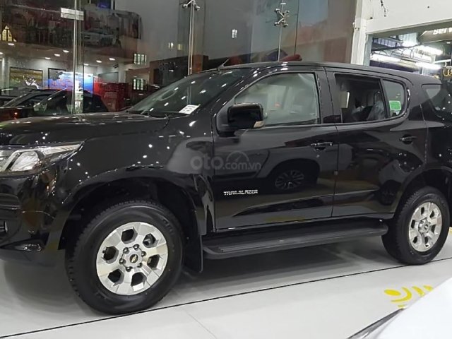 Cần bán Chevrolet Trailblazer 2018, màu đen, nhập khẩu nguyên chiếc