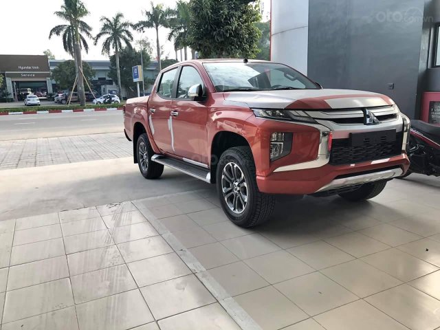 Bán Mitsubishi Triton 4x2 AT đời 2019, màu cam, nhập khẩu, hỗ trợ trả góp 80%, tại Quảng Trị