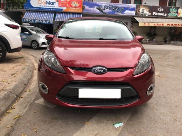 Cần bán xe Ford Fiesta 2012 số tự động, màu đỏ, chính chủ