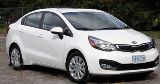 Bán Kia Rio năm sản xuất 2016, màu trắng, nhập khẩu nguyên chiếc0