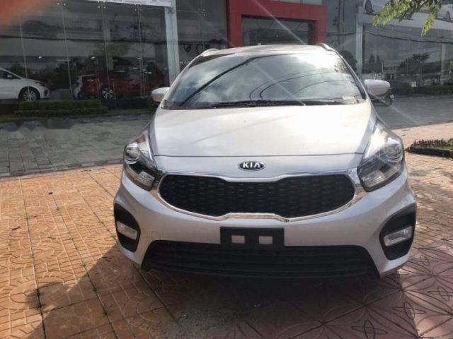 Bán ô tô Kia Rondo GMT năm 2019, màu bạc, 609tr0