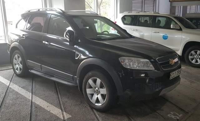 Cần bán lại xe Chevrolet Captiva 2008, màu đen, bảo dưỡng định kỳ, máy móc cực tốt