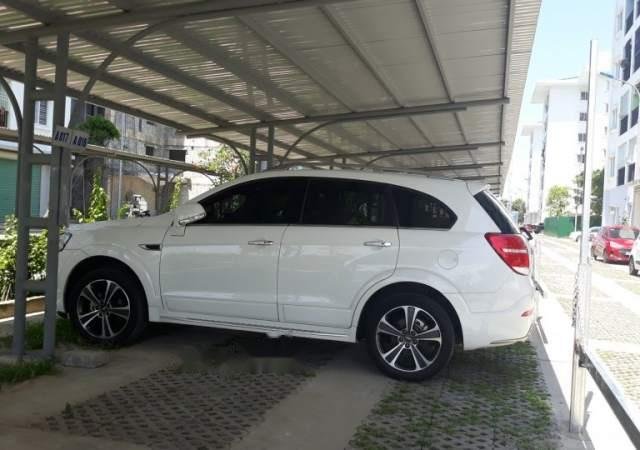 Bán gấp Chevrolet Captiva Revv LTZ đời 2016, màu trắng xe gia đình