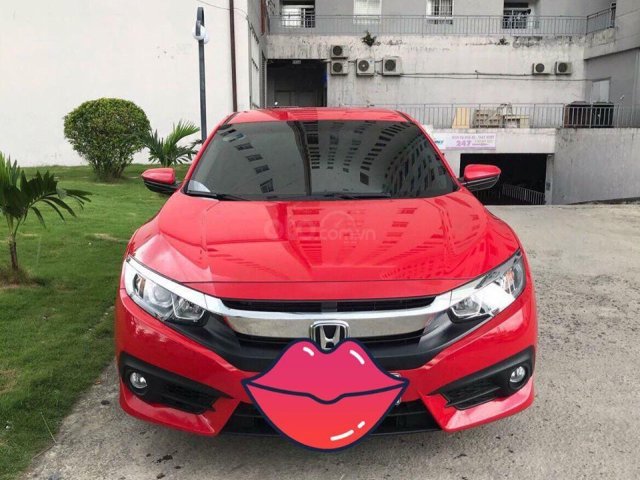 Bán Honda Civic 1.8, số tự động màu đỏ, sx 2018 nhập Thái xe đi 6000 km
