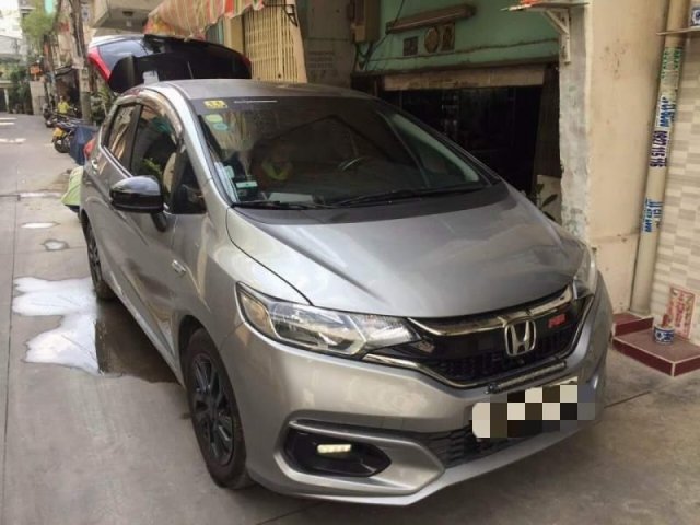 Bán gấp Honda Jazz năm 2018, màu xám, xe nhập  0