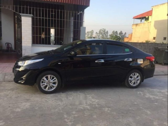 Bán Toyota Vios năm 2019, màu đen, xe đẹp0