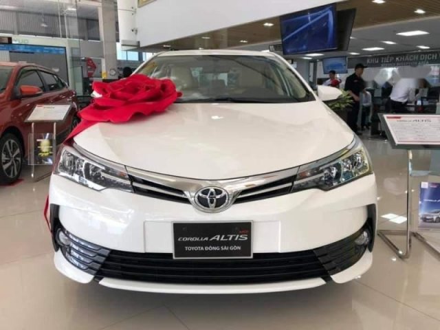 Bán Toyota Corolla Altis đời 2019, giá cạnh tranh