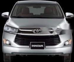 Bán ô tô Toyota Innova năm sản xuất 2019, màu bạc, vận hành êm ái, bền bỉ