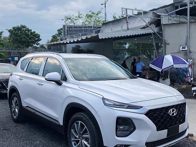 Bán xe Hyundai Santa Fe sản xuất 2019, màu trắng