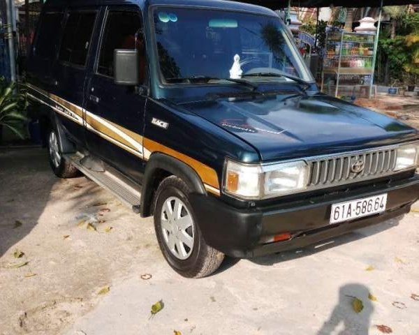 Cần bán Toyota Zace sản xuất năm 1996, nhập khẩu nguyên chiếc, sơn zin