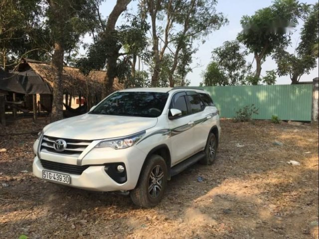 Bán Toyota Fortuner năm 2017, màu trắng, nhập khẩu nguyên chiếc