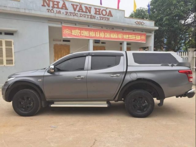 Bán xe Mitsubishi Triton 4x2 AT năm sản xuất 2016, màu xám, nhập khẩu Thái Lan