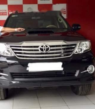 Bán Toyota Fortuner 2016, màu đen, số sàn 