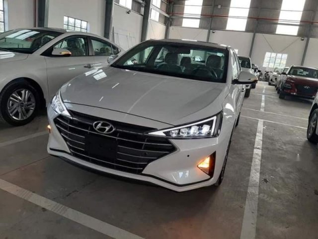 Bán ô tô Hyundai Elantra 1.6MT sản xuất 2019