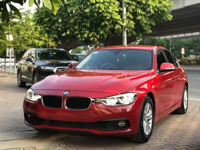 Bán BMW 320i sản xuất 2016