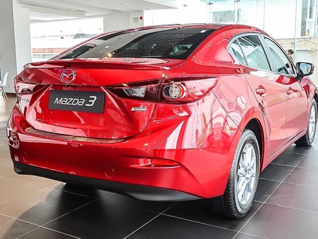 Bán Mazda 3 1.5 AT đời 2019, màu đỏ, giá chỉ 669 triệu