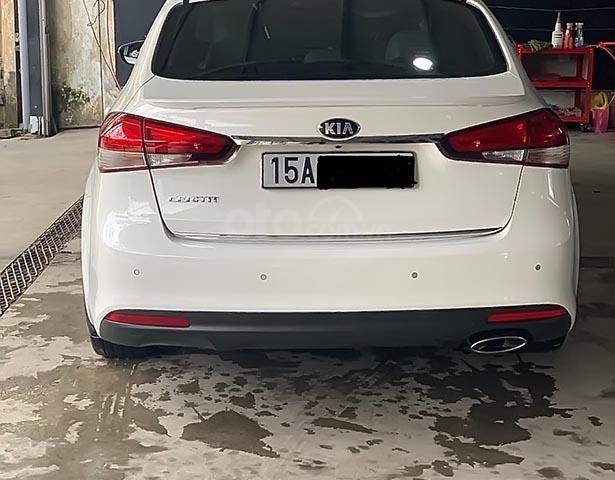 Bán ô tô Kia Cerato 1.6 AT đời 2016, màu trắng xe gia đình, giá 570tr