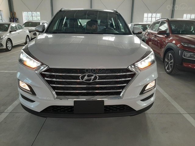 Hyundai Tucson Đà Nẵng có sẵn giao ngay, tặng 20 triệu, LH 0935 851446