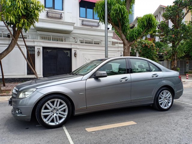 Cần bán Mercedes C230 sản xuất 2009, màu bạc, nhập khẩu nguyên chiếc0