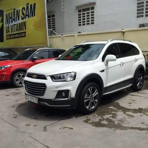 Bán xe Chevrolet Captiva Revv sản xuất 2016, màu trắng, xe nhập số tự động