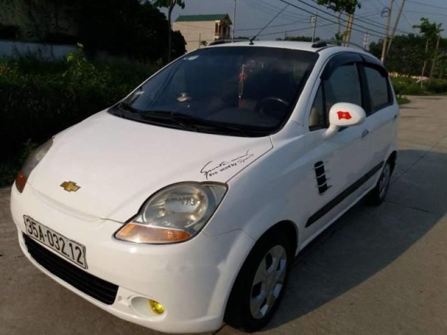 Cần bán gấp Chevrolet Spark MT năm sản xuất 2009, màu trắng 