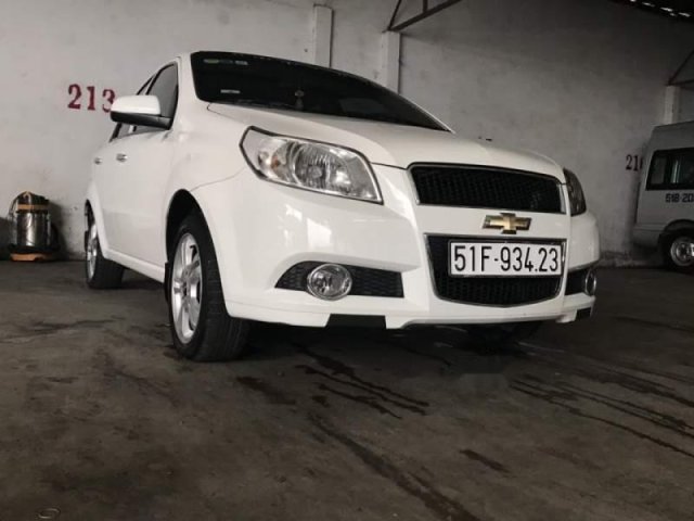Chính chủ bán Chevrolet Aveo LT sản xuất 2016, màu trắng, nhập khẩu  0