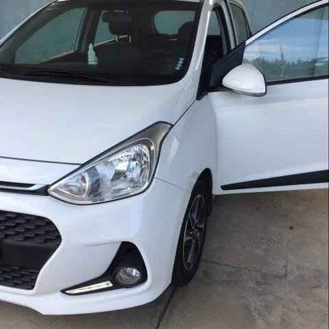 Bán Hyundai Grand i10 1.2AT sản xuất 2017, màu trắng, chính chủ 0