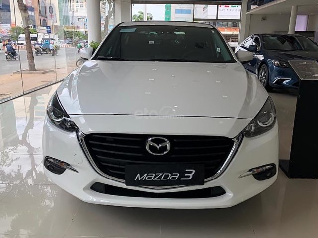 Bán Mazda 3 1.5 AT sản xuất 2019, màu trắng 