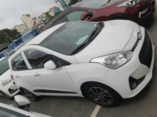 Cần bán xe Hyundai Grand i10 1.2 AT năm sản xuất 2019, màu trắng