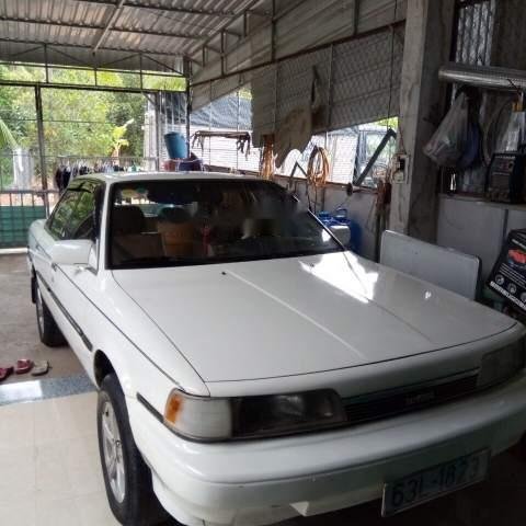 Bán Toyota Camry sản xuất 1986, màu trắng, 70 triệu