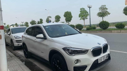 Bán ô tô BMW X1 sDriver năm sản xuất 2016, màu trắng