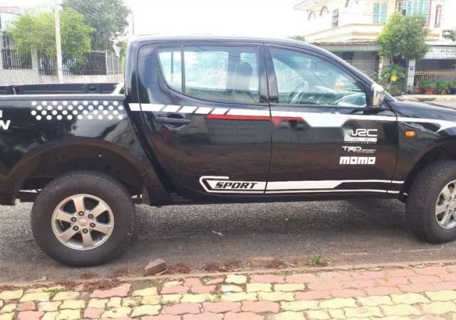 Cần bán gấp Mitsubishi Triton đời 2009, màu đen, 220tr0