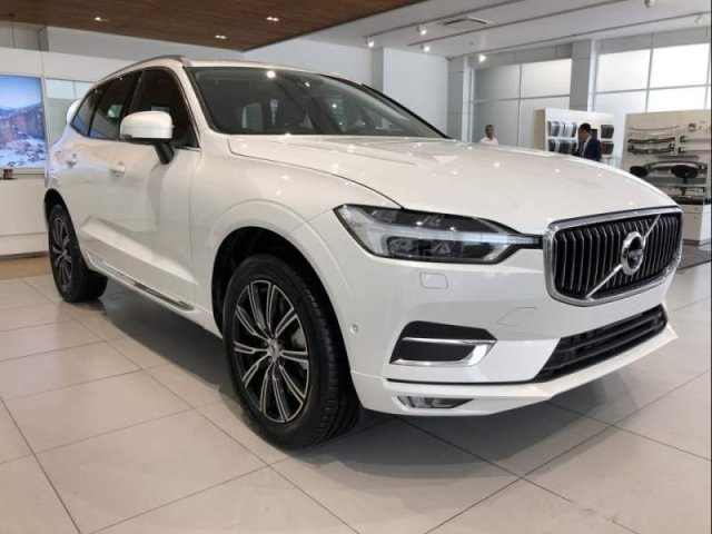 Bán Volvo XC60 2019, màu trắng, nhập khẩu nguyên chiếc