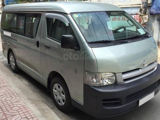 Bán xe Toyota Hiace đời 2009 màu bạc zin đẹp chính chủ