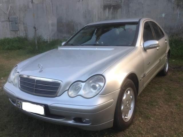 Bán xe Mercedes C180 Kompressor đời 2001, màu bạc, nhập khẩu xe gia đình0