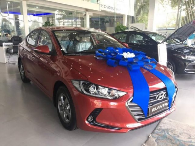 Bán Hyundai Elantra 1.6 MT đời 2019, màu đỏ