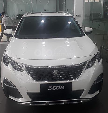 Bán xe Peugeot 5008 1.6 AT đời 2019, màu trắng