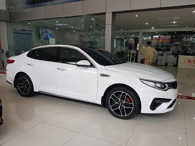 Bán xe Kia Optima 2.4 GT-Line 2019, màu trắng, giá 969tr0