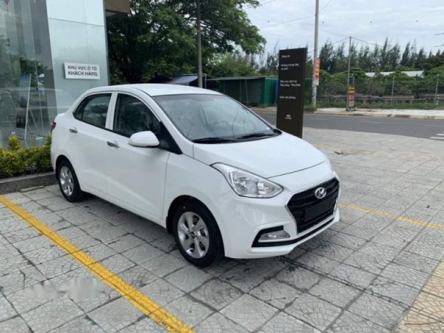 Cần bán Hyundai Grand i10 sản xuất năm 2019, màu trắng