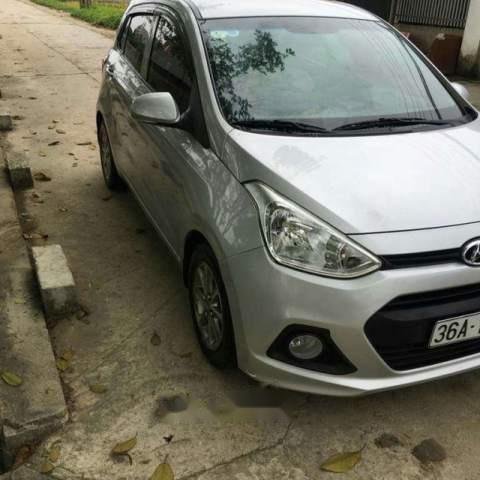 Cần bán Hyundai Grand i10 2015, màu bạc, nhập khẩu, 287tr